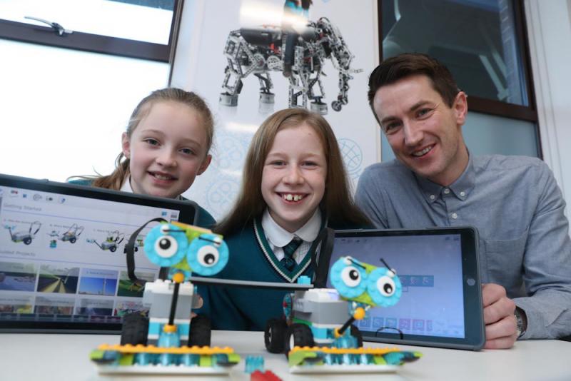 4th Class students from, Gaelscoil Eisicr Riada with their teacher Frank Ó Tormaigh,  who recently completed his M.Ed dissertation at DCU’s Institute of Education which examined the development of children’s computational thinking skills using Lego We Do 2.0.