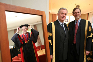 Dr Daniel O'Hare