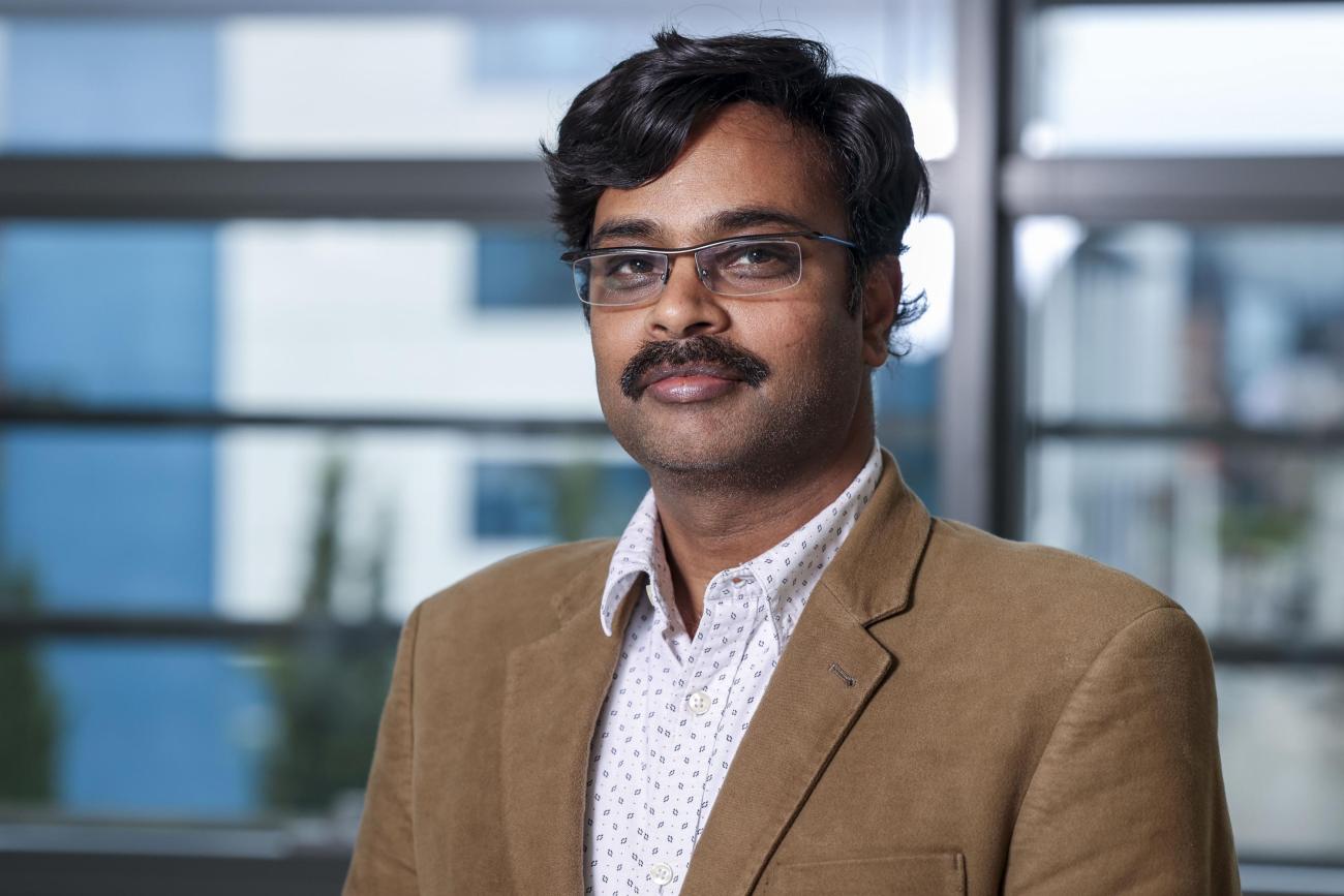 Photograph of Associate Professor Vijai Gupta