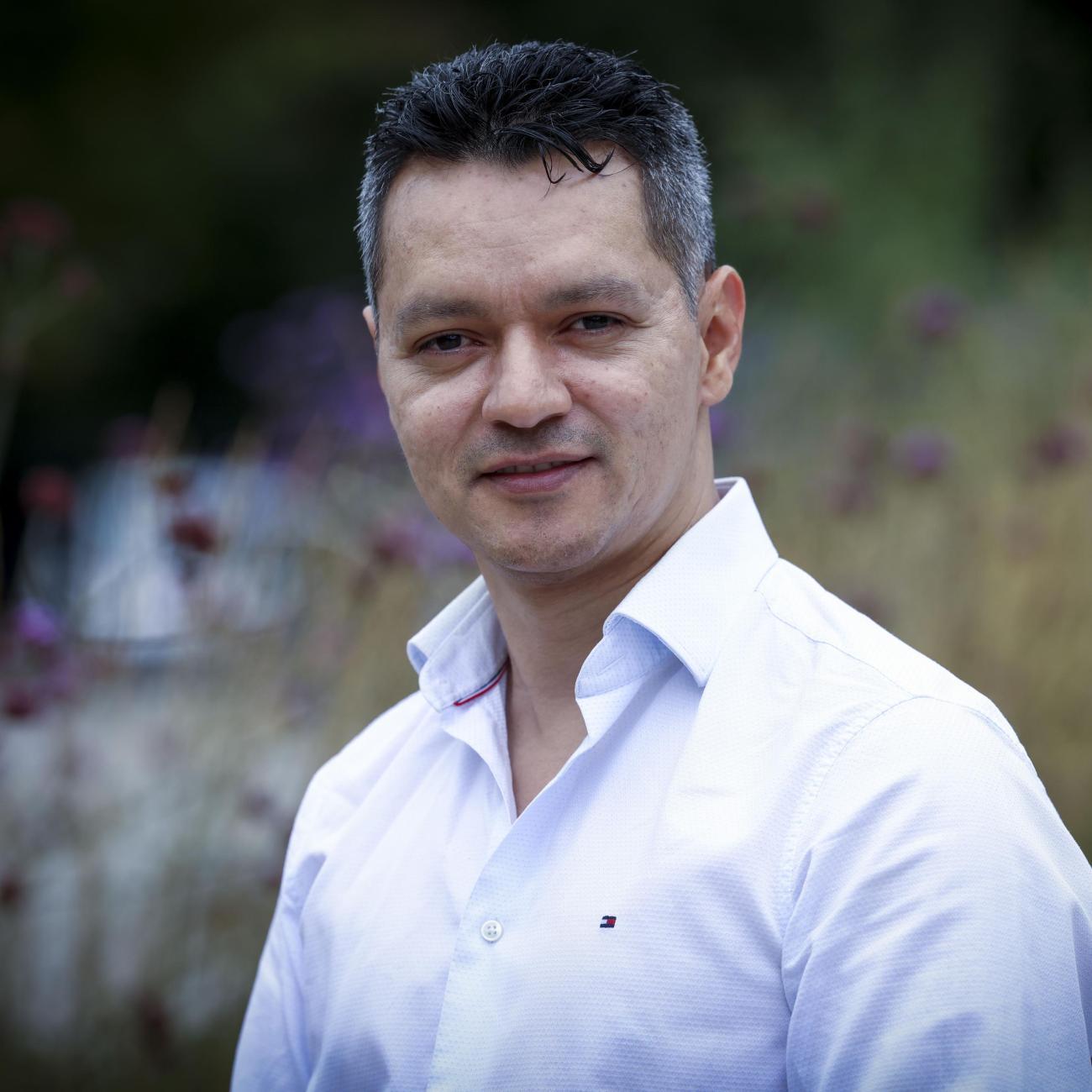 Victor Niebles Staff Profile