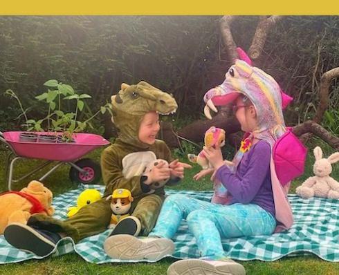 children having a picnic