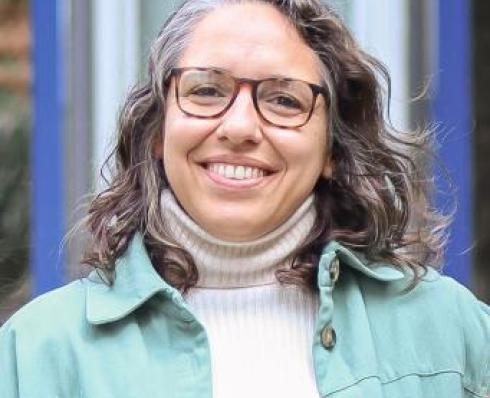 Dr. Victoria Gomez