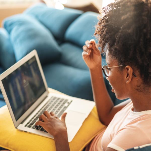 girl on laptop