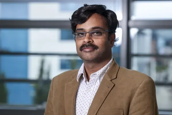 Photograph of Associate Professor Vijai Gupta