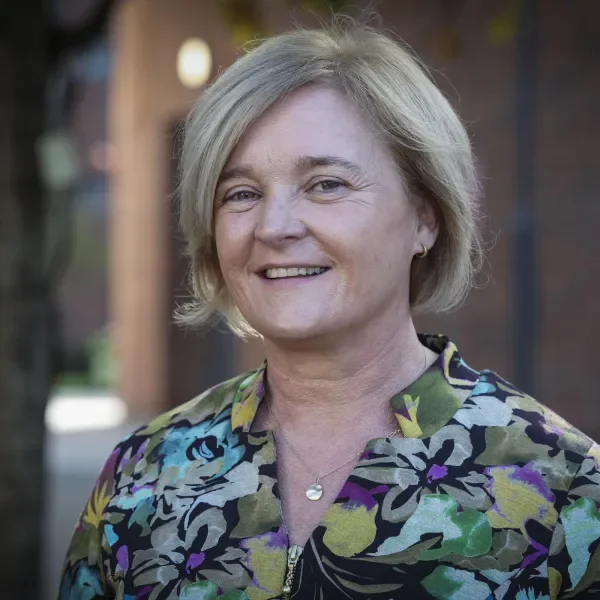 Dr Maura Coulter