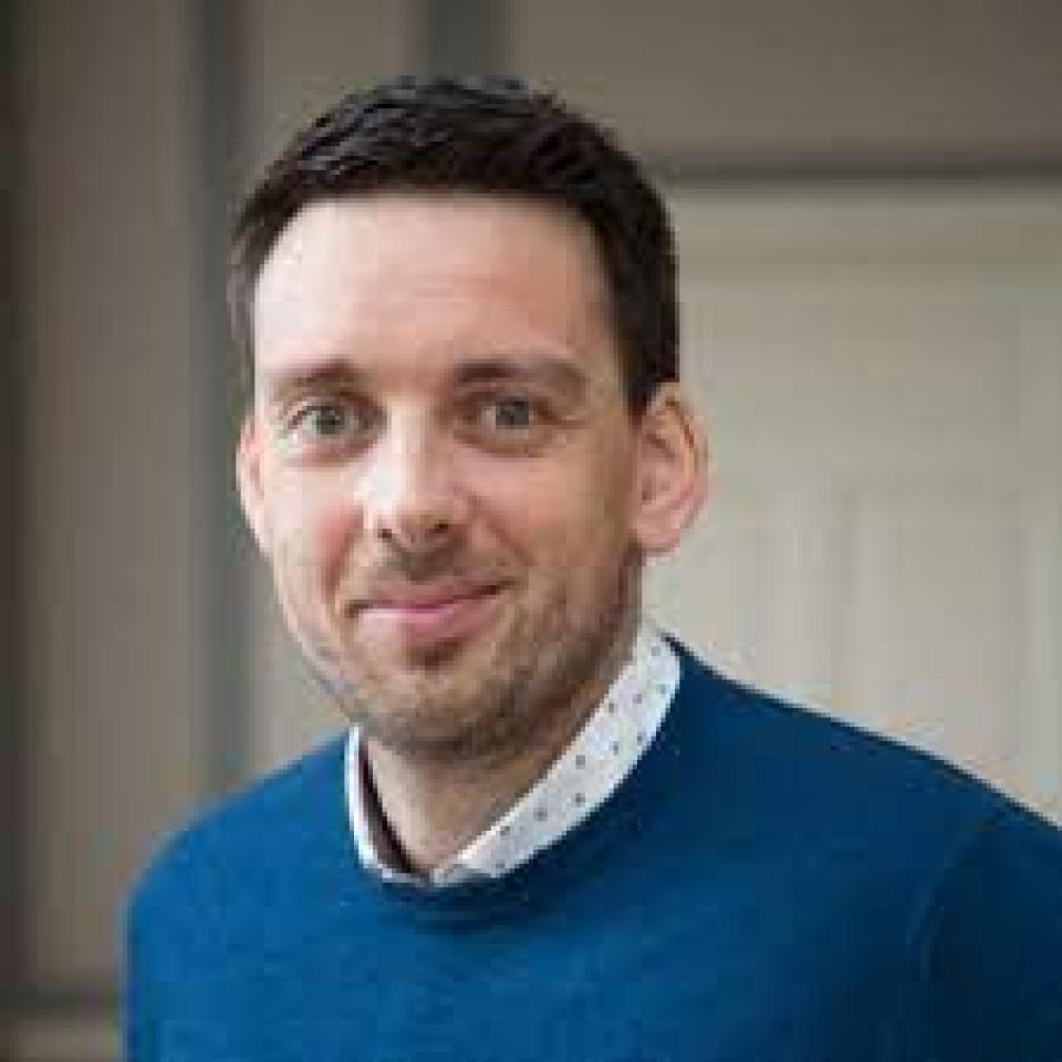 Dr. Peter Whelan