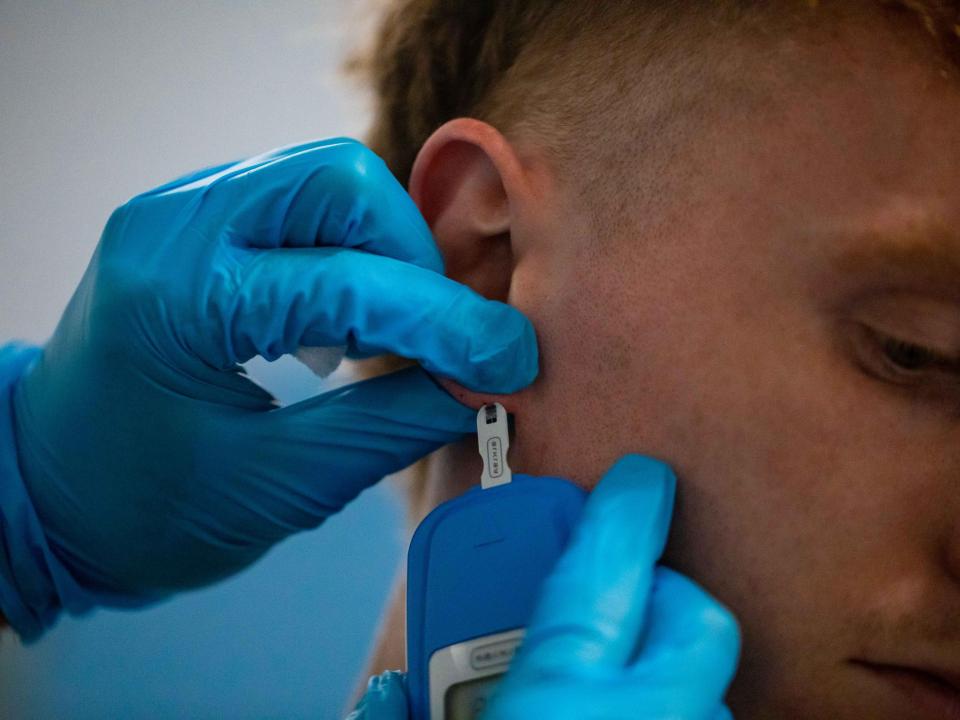 Blood lactate sampling