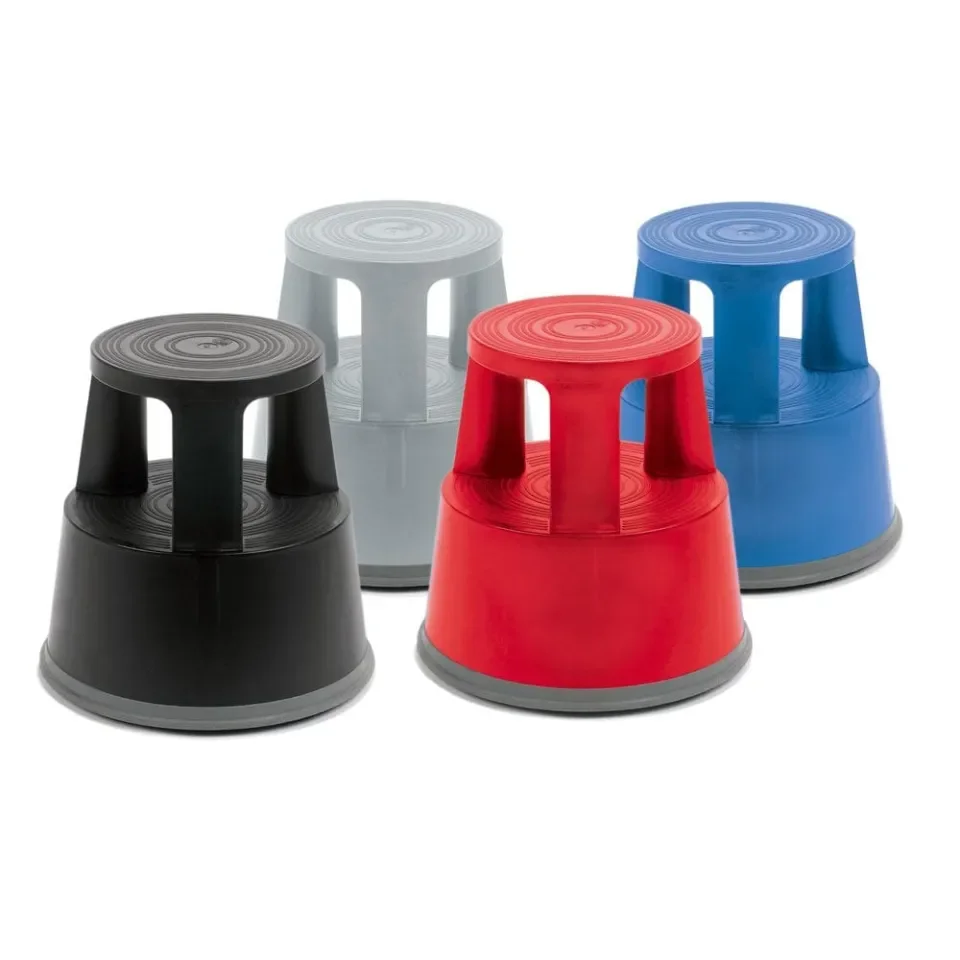 Image shows four kick steps in different colours