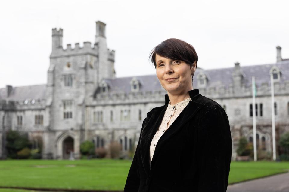 Dr Linda Murphy
