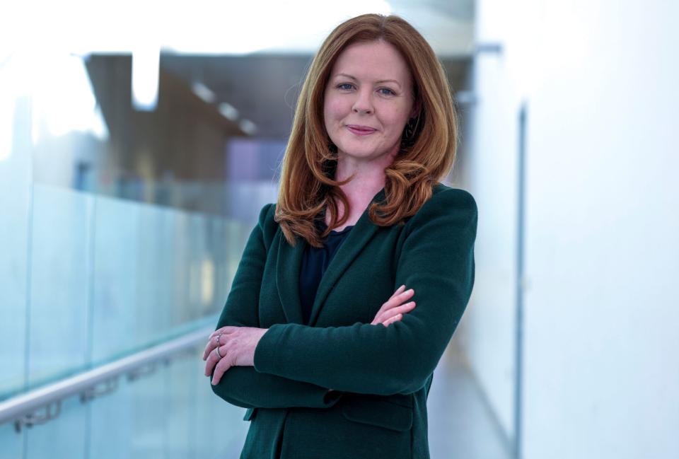 Dr Sinead McNally