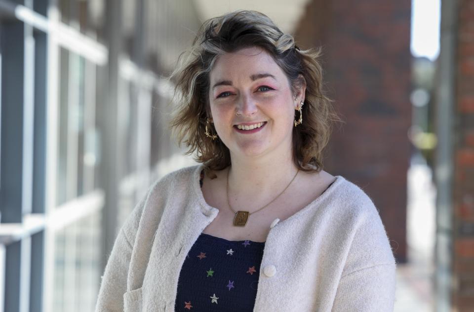 Dr Leeanne Hinch