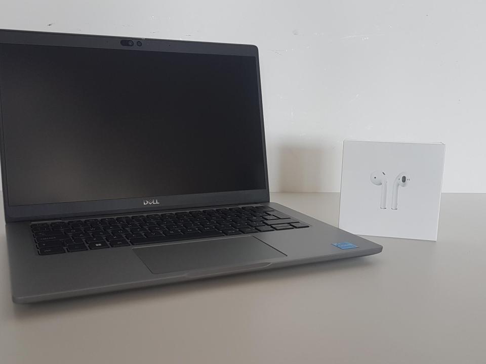 dell laptop and apple airpods