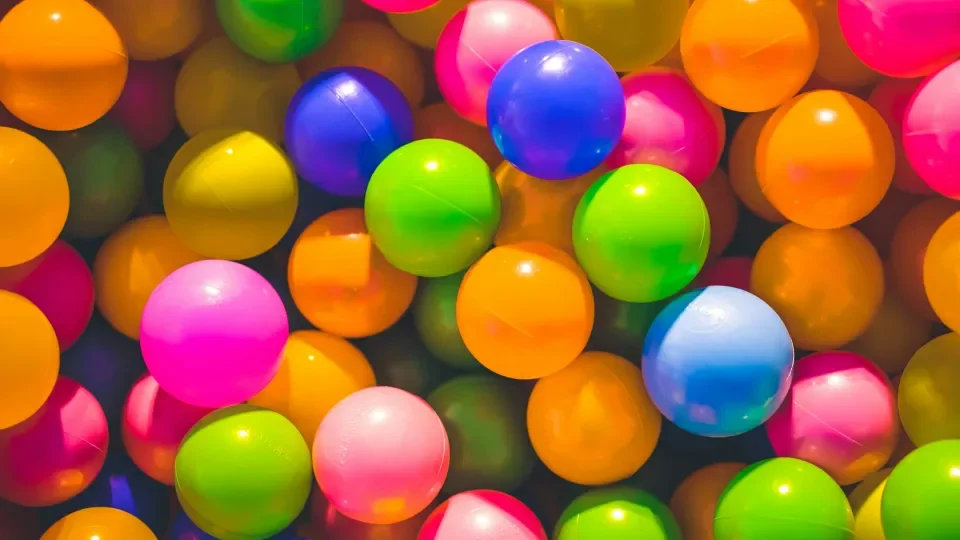 Selection of coloured plastic balls