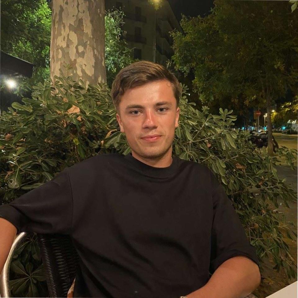 Frank, marketing officer DCU Global