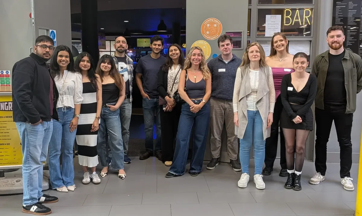 class of 2020 outside Nubar