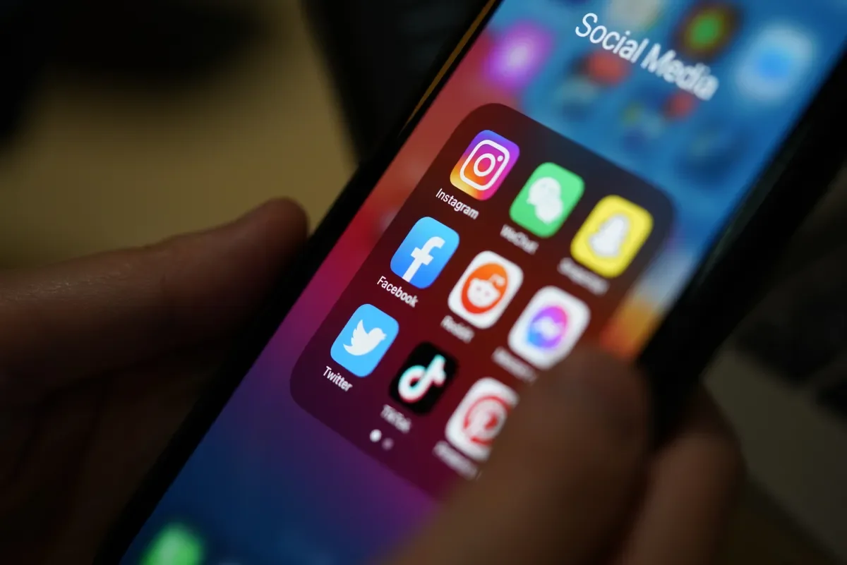Social media apps on iPhone