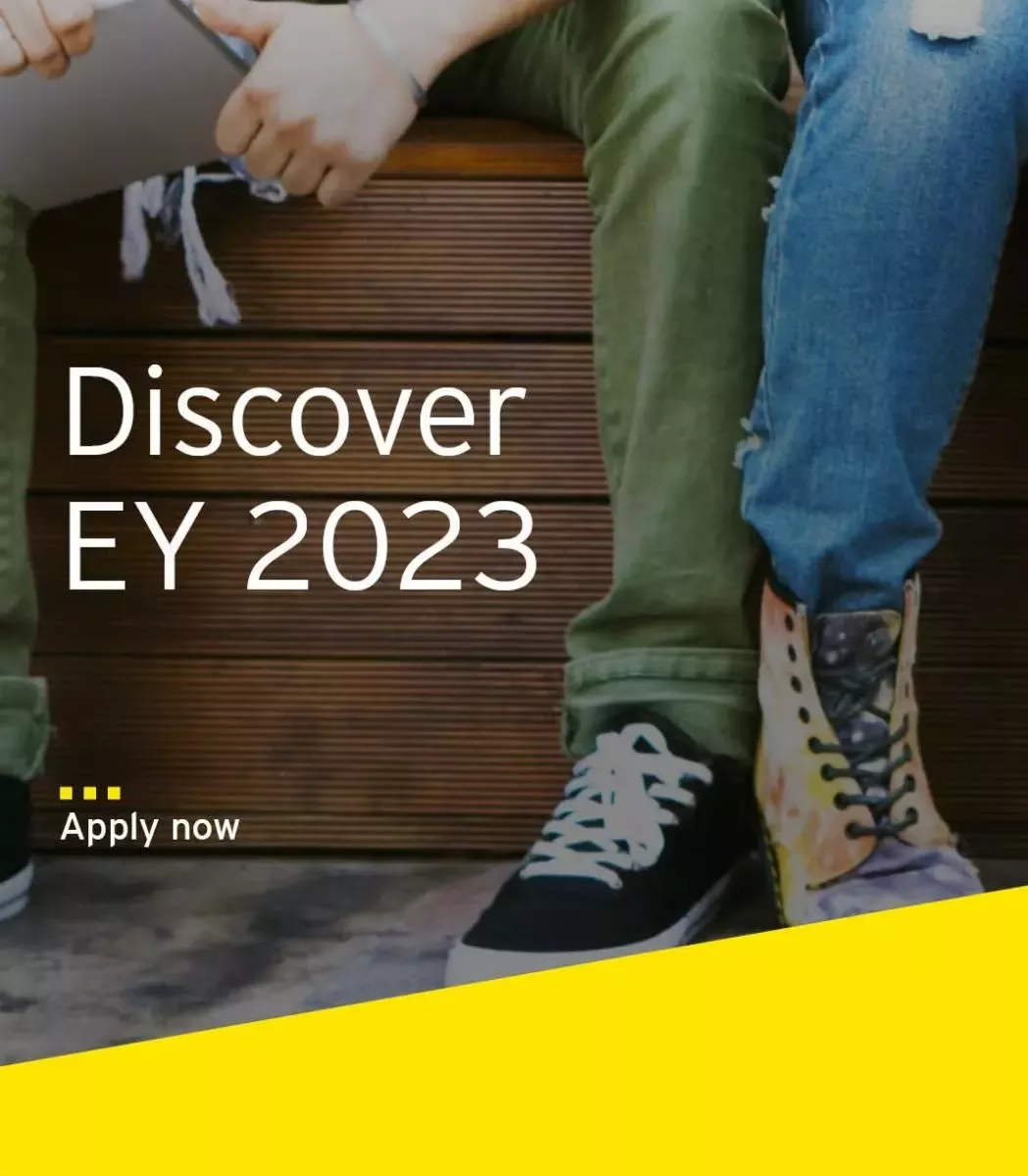 "Discover EY 2023" with aspiring employees sitting on a bench