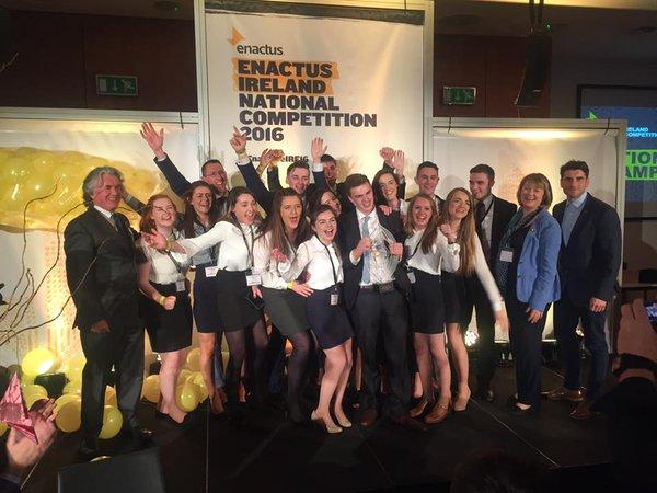 Mic Leinn DCU seaimpíní Enactus Ireland