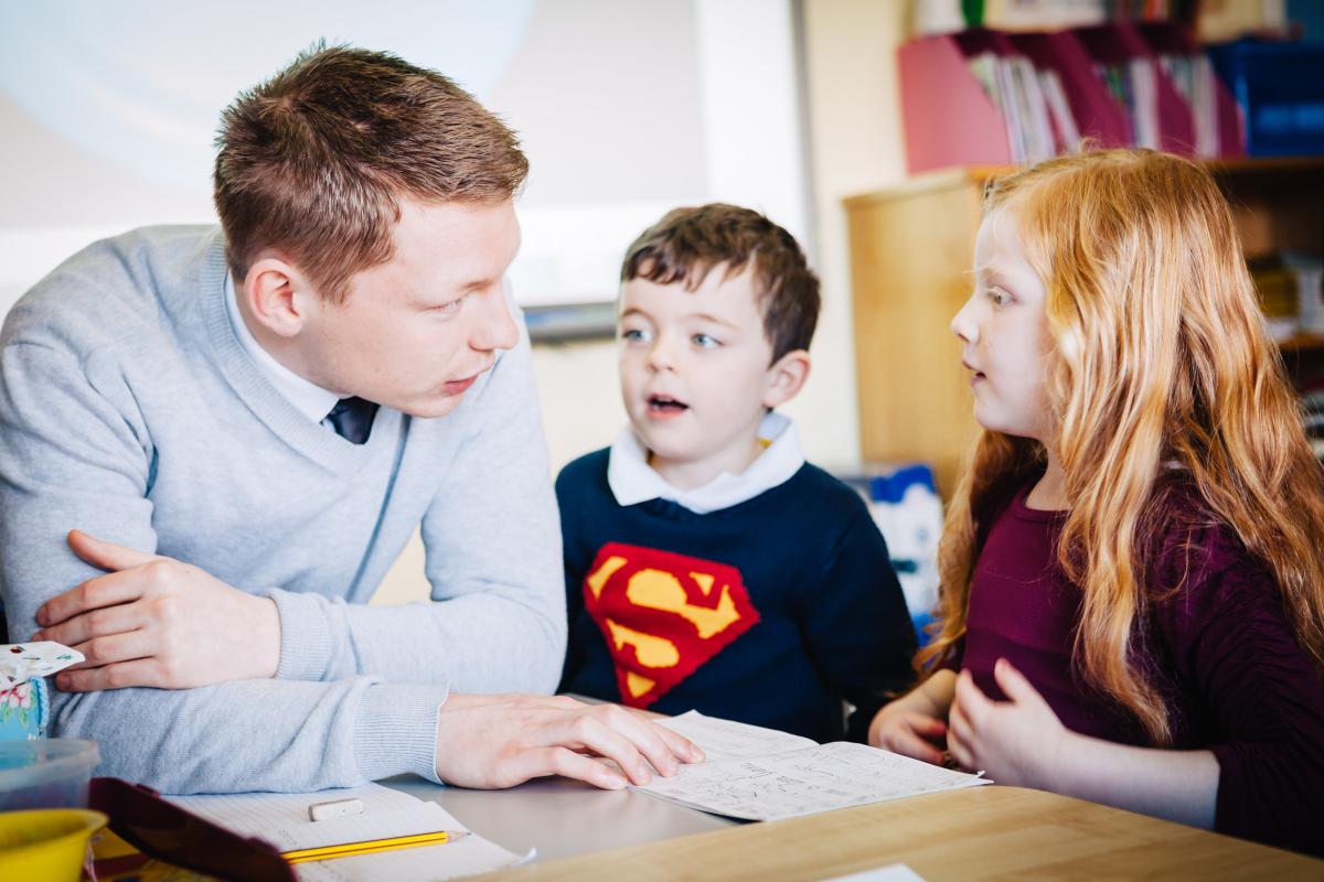 Do you have a pupil who is Deaf or Hard of Hearing enrolled in your Gaelscoil?