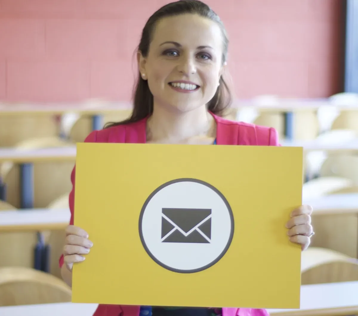 Karena Flynn Thai urges DCU alumni to keep in touch