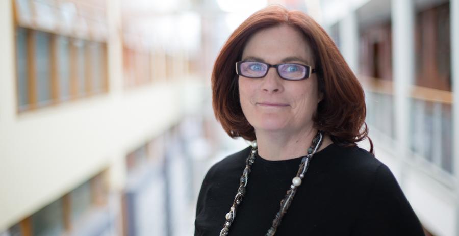Dr Jane Suiter