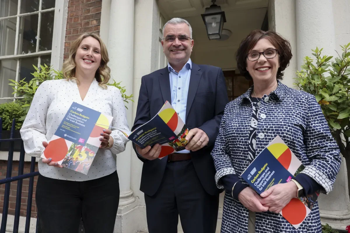 Shows Minister Dara Calleary with Dr Aideen O'Dochartaigh and Prof Barbara Flood