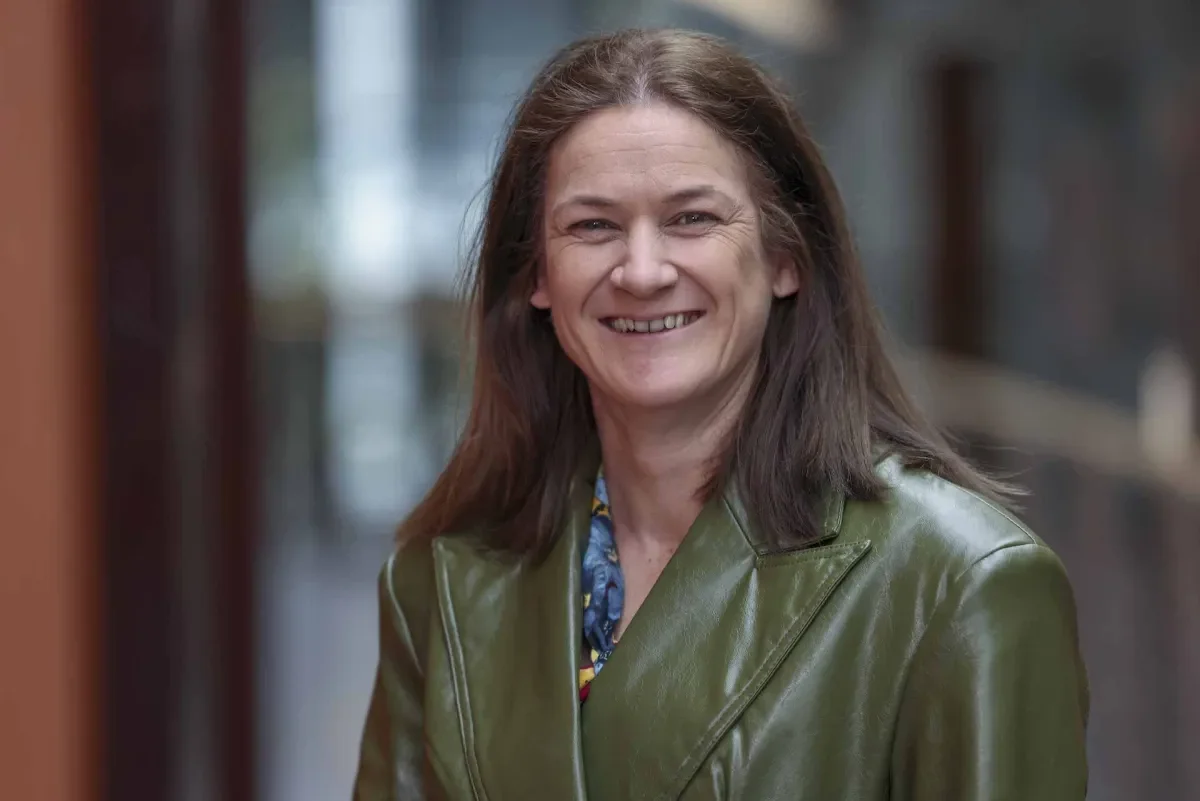 Prof Veronica Lambert