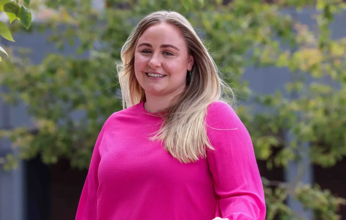 Dr Hannah Goss