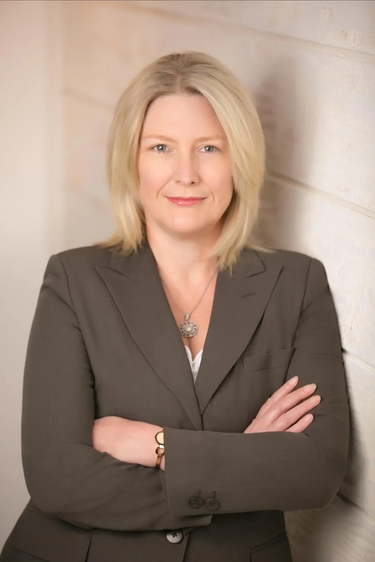 Dr Fiona Lodge