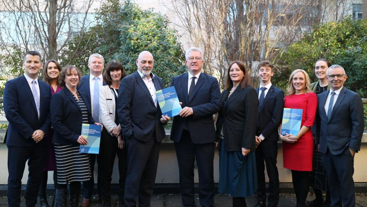 DCU and the HEA sign the Performance Agreement