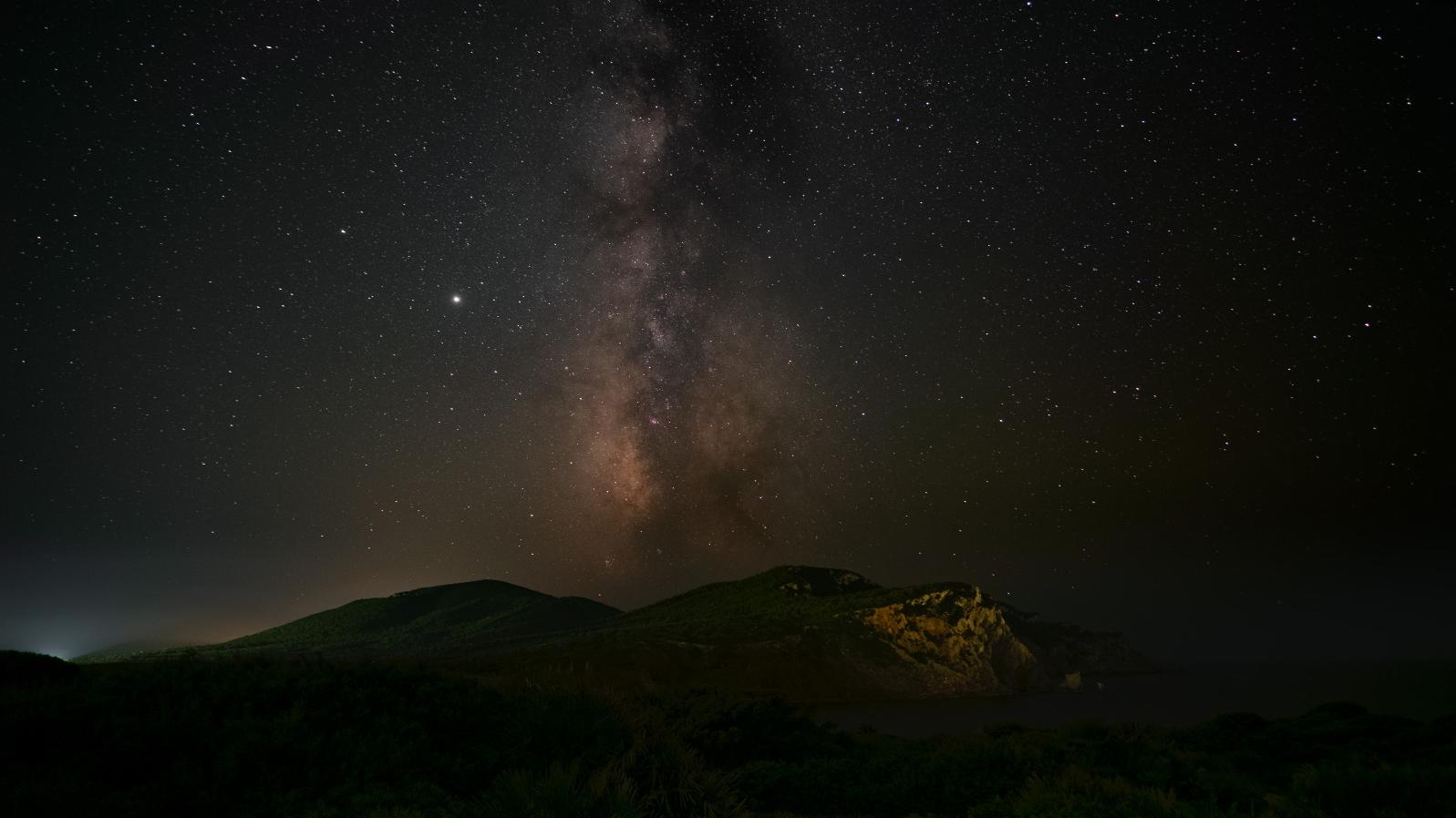 Milky Way over the Cliff in Sardinia (Winner) - Fabrizio Cuccu