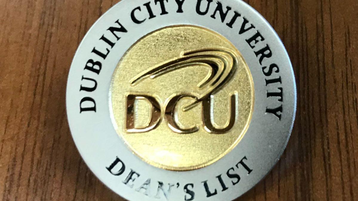 Image of Dean's List Pin