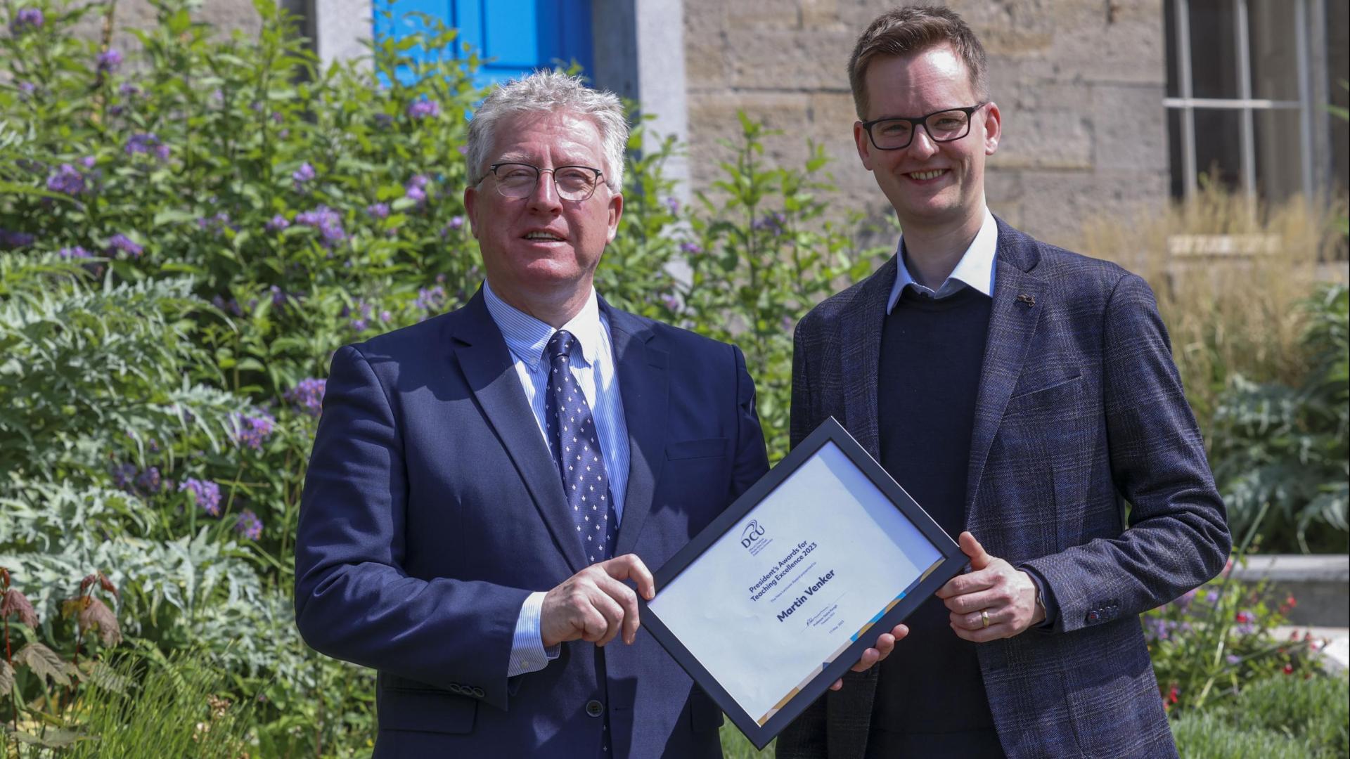 Martin Venker receiving his Teaching Award