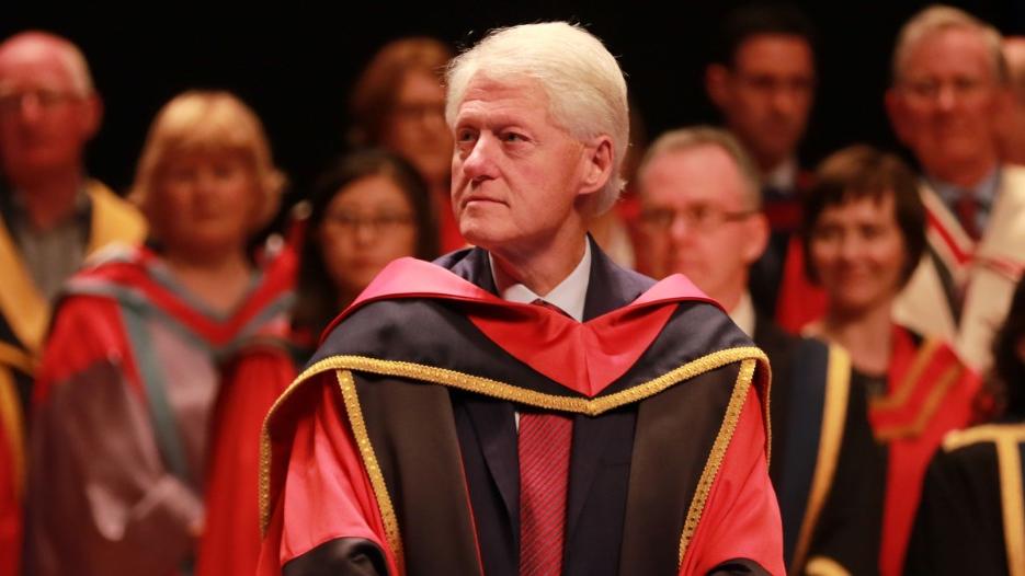 President Bill Clinton is conferred with an the award Doctor of Philosophy (Honoris Causa), 17th of October 2017.