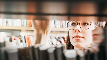 Student in library