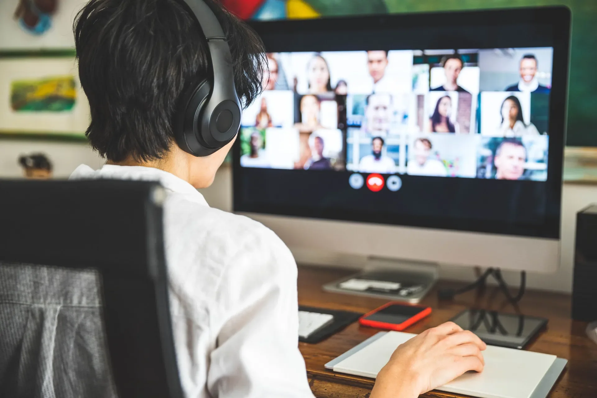 Student looking at video call on Zoom