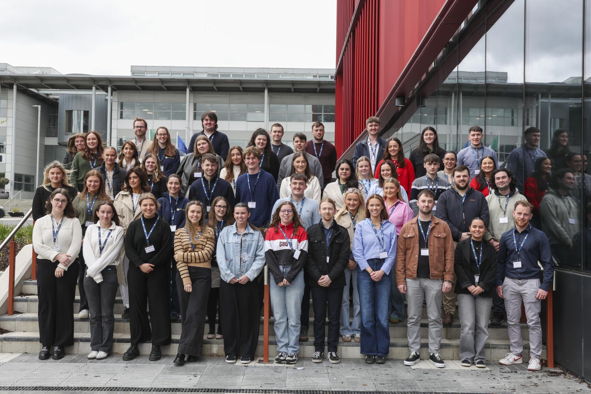 A group shot of STInt participants outside the Polaris building.